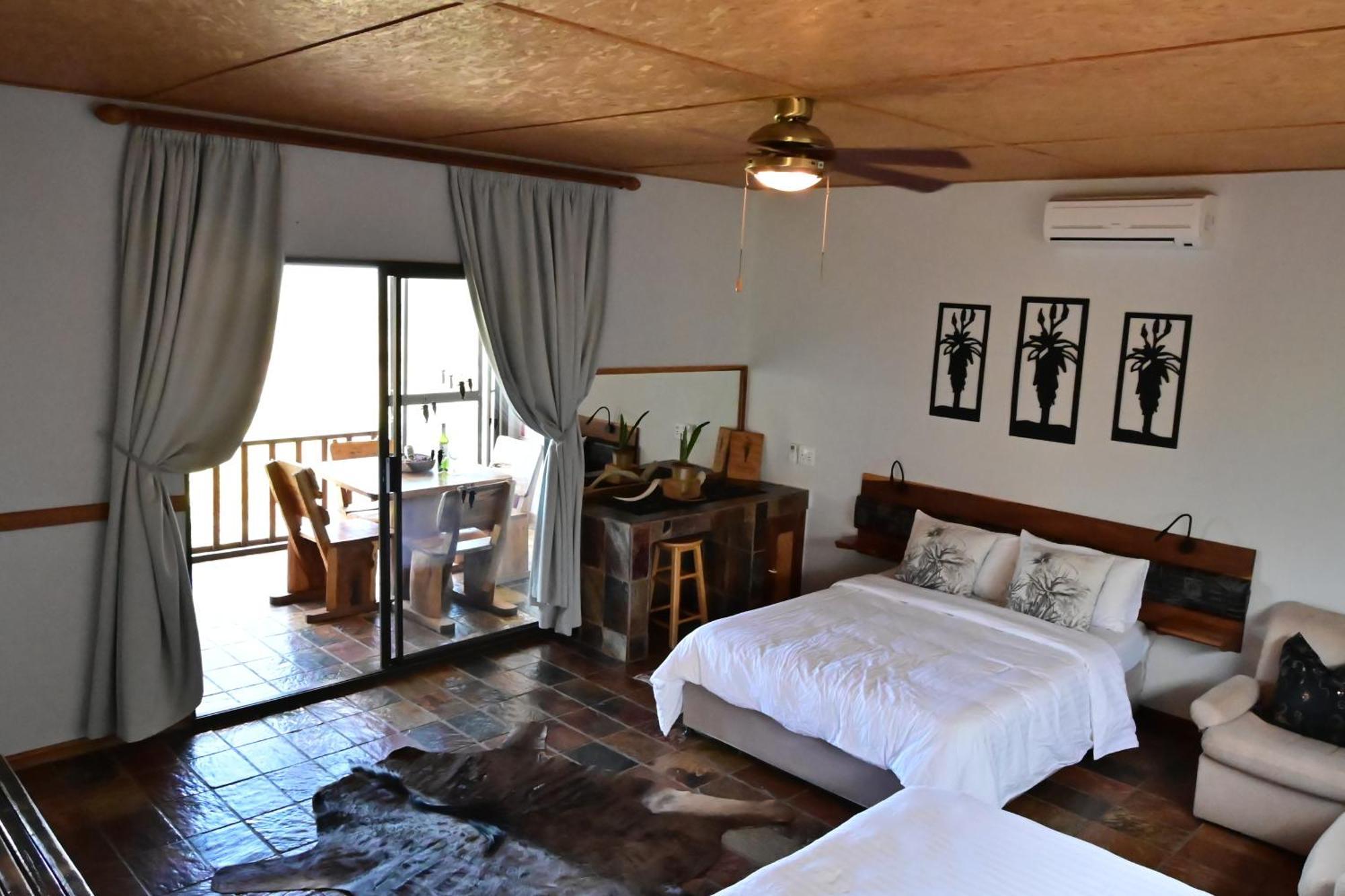 Aloegrove Safari Lodge Очиваронго Екстериор снимка